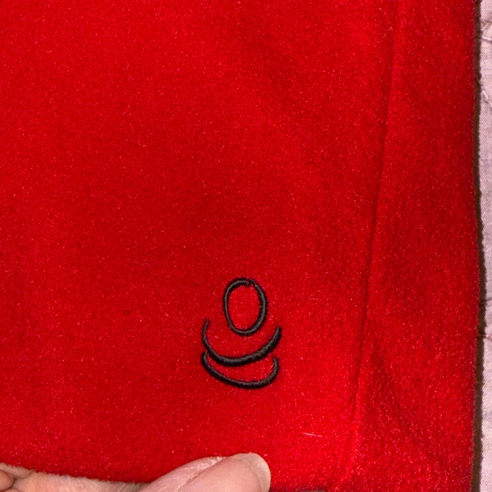 Cuddl Duds Black and Red Women's Reversible open cardigan - Picture 14 of 15